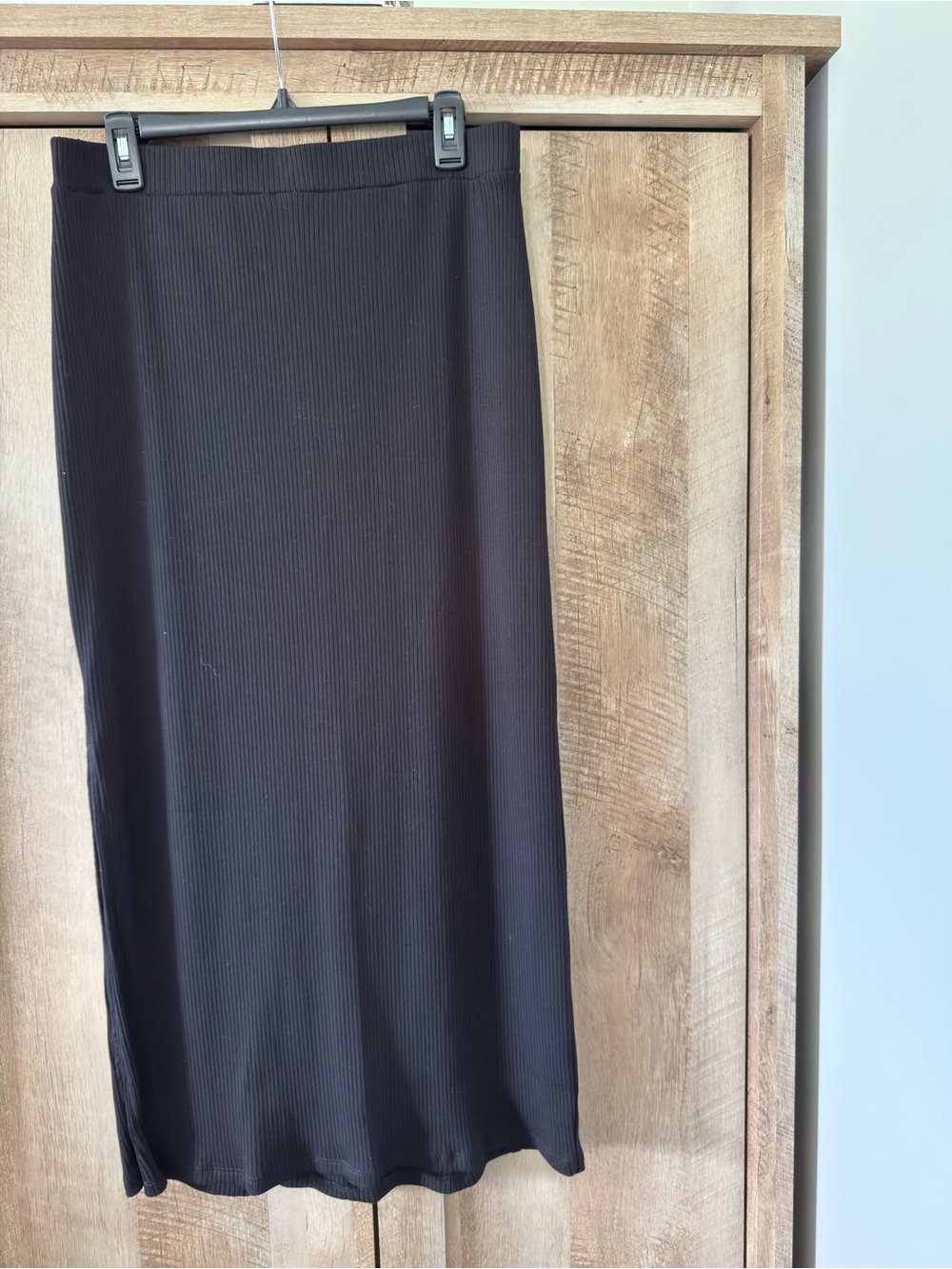 Old Navy Ribbed Midi/ Maxi Skirt